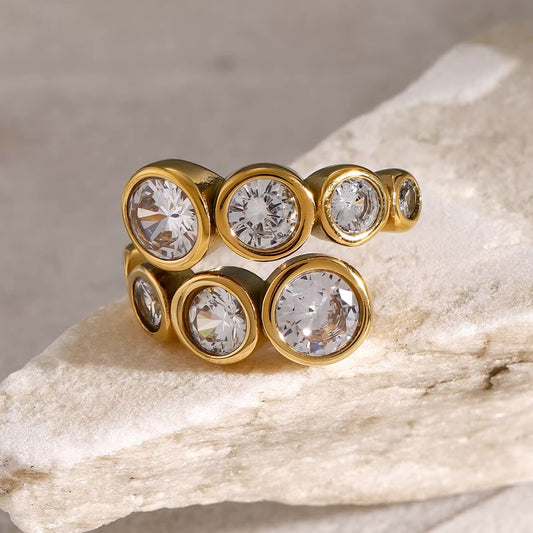 Amora Ring